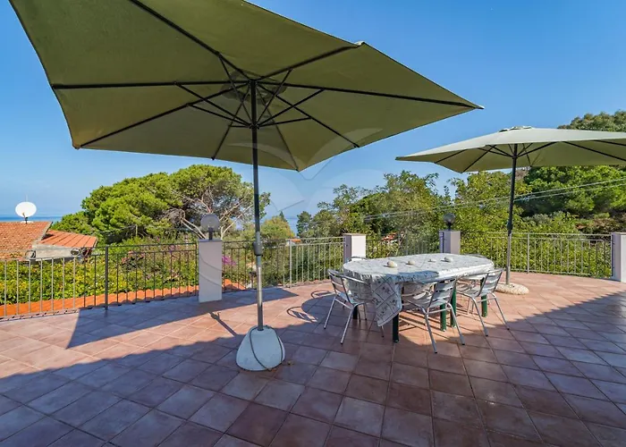 Vakantiehuis Casa Marida Tra Cotoncello E - Goelba *